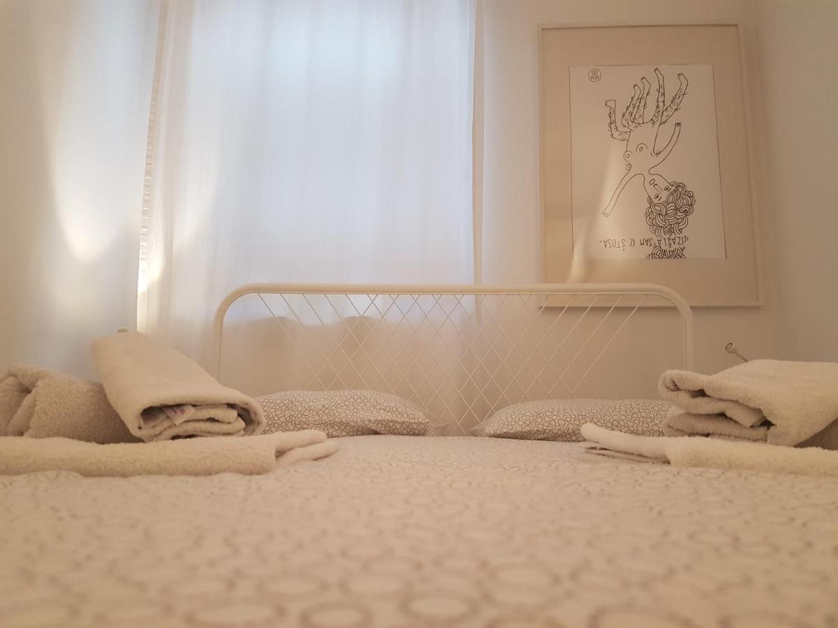Chic Apartment Zagreb Bagian luar foto